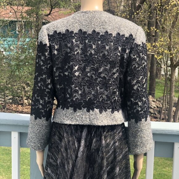 Vintage Single-Breasted Cropped Grey Tweed Jacket Black Lace Appliques Size 10 - Picture 4 of 7